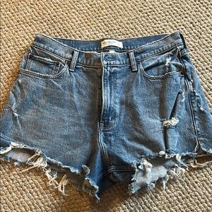 Curve love Abercrombie cutoff high rise shorts